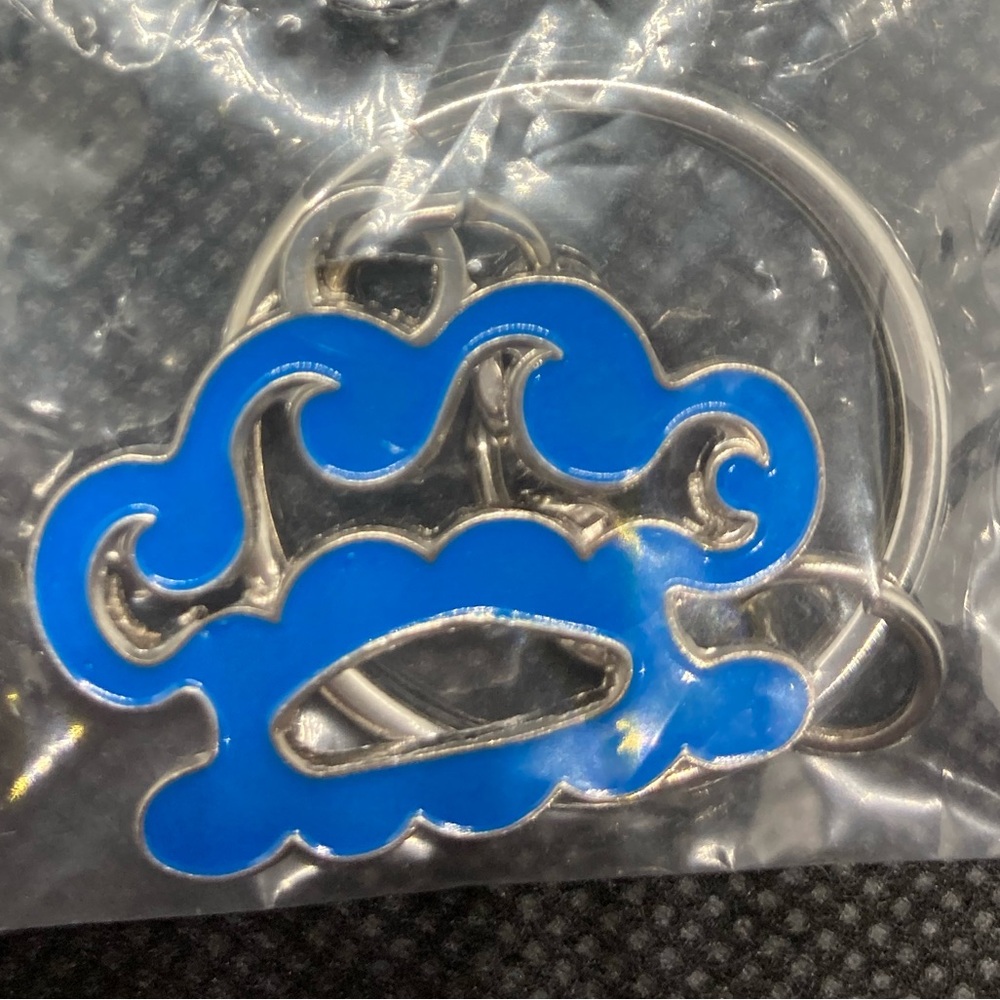 *NEW* RARE KEHLANI SWEET SEXY SAVAGE TSUNAMI BRASS KNUCKLE KEYCHAIN MUSIC SINGER